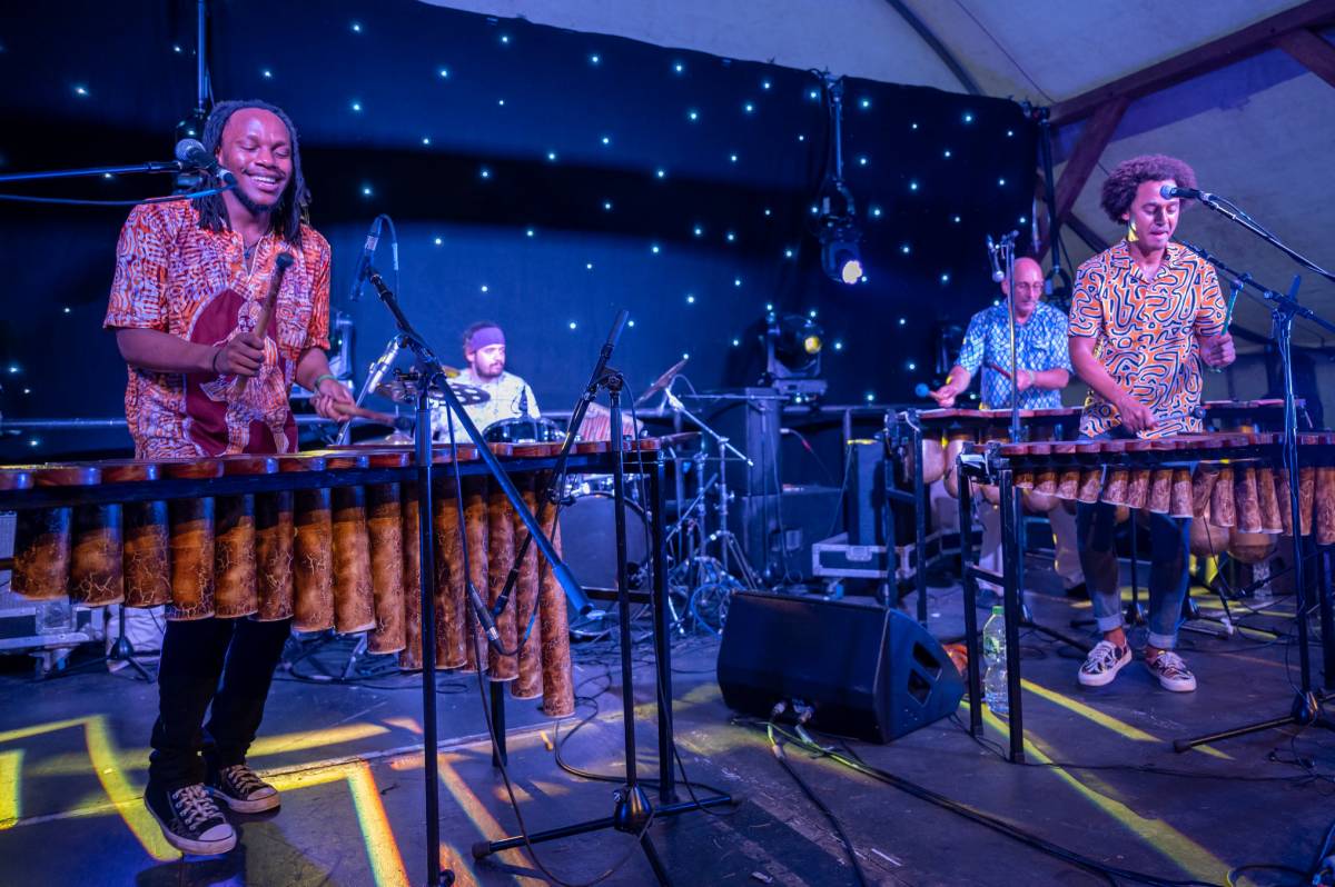 Band Marimba Afrika | Menit terakhirBand Marimba Afrika | Menit terakhir  